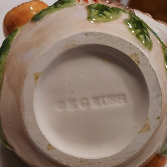 Porcelain teapot Partridge in a Pear Tree - Picture 5 of 5